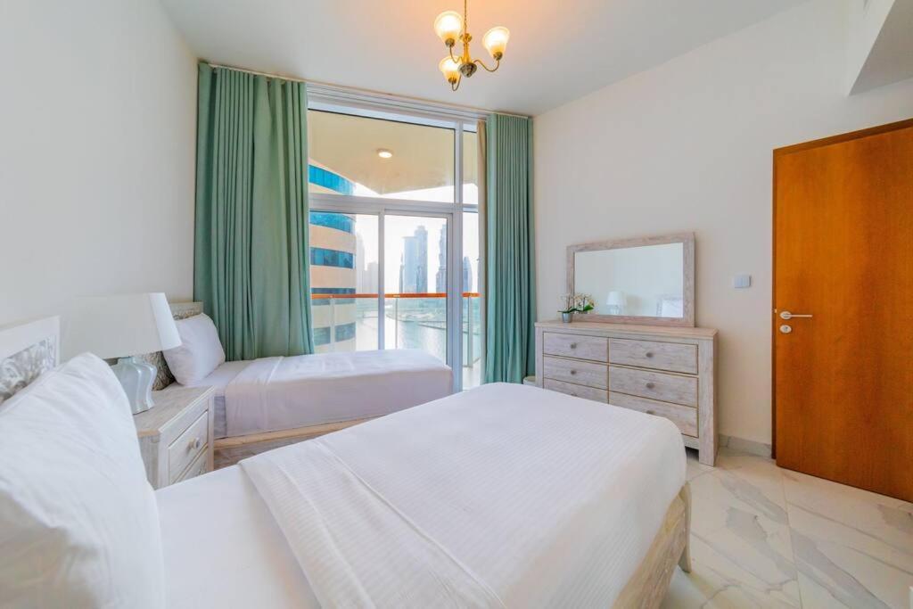 Millennium Binghatti, Business Bay - Mint Stay Dubái Exterior foto