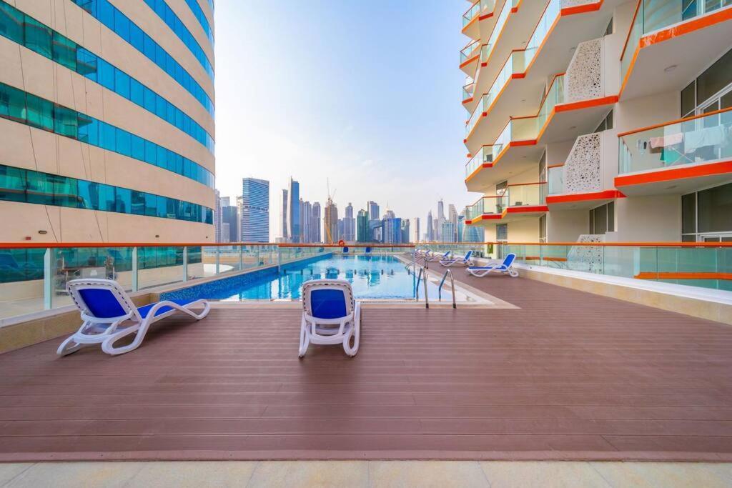 Millennium Binghatti, Business Bay - Mint Stay Dubái Exterior foto